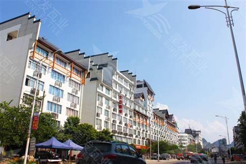 房頂屋檐合成樹脂隔熱瓦 灰色加厚3.0mm蓋廠房用ASA復(fù)合材料樹脂合成瓦 pvc合成樹脂瓦廠家報(bào)價